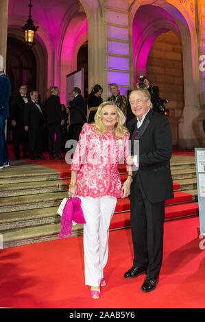 Max Schautzer mit Ehefrau Gundel Lauffer beim 38. Deutschen SportpresseBall 2019 in der Alten Oper. Frankfurt, 09.11.2019 Stockfoto