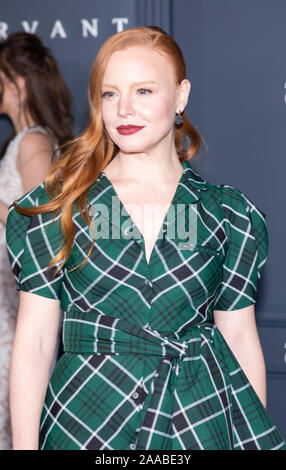 Brooklyn, Vereinigte Staaten. Nov, 2019 19. Lauren Ambrose nimmt Apple TV Premiere von "der Diener" an der BAM Howard Gilman Opera House, Brooklyn (Foto durch Sam Aronov/Pacific Press) Quelle: Pacific Press Agency/Alamy leben Nachrichten Stockfoto