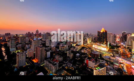 Bangkok Downtown (Sukhumvit) Stadtbild Stockfoto