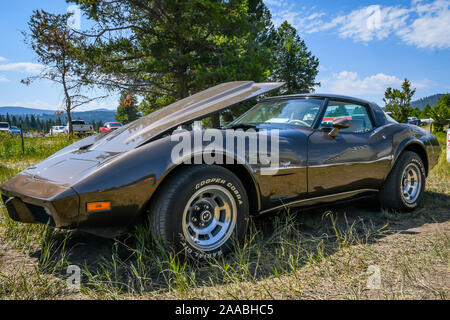 Lincoln, MT, USA - Juli 26, 2019: Ein altes gut angepasste Cabrio beibehalten Stockfoto