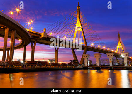 Pano von Bhumibol Mega Bridge, Bangkok, Thailand Stockfoto