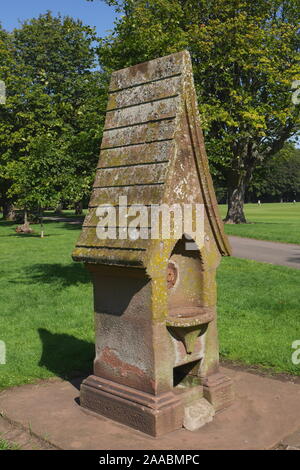 Viktorianischen Ära Trinkbrunnen, Llandaff Felder, Llandaff, Cardiff, Wales, Vereinigtes Königreich Stockfoto