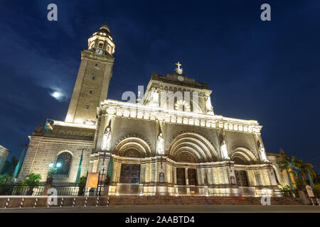 Manila, Philippinen - 7. Juli 2017: Blick auf die Kathedrale von Manila, erbaut 1571 Stockfoto