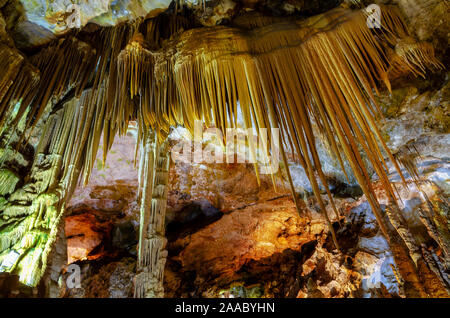 Innenansicht der Karaca Höhle in Cebeli Dorf, Stadt, Torul Gumushane Stadt, Türkei Stockfoto