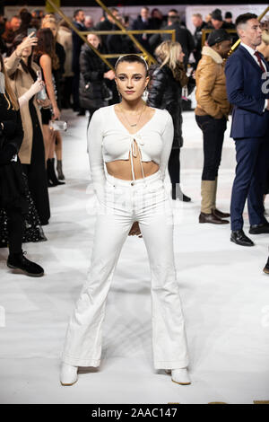 Curzon Mayfair, London, Großbritannien. Nov, 2019 20. Daisy Maskell, Radio Presenter an Charlie's Angels UK Film Premiere Credit: Jeff Gilbert/Alamy leben Nachrichten Stockfoto