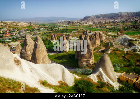 Berühmte Zentrum von Ballon fligths in Göreme, Kappadokien, Türkei. Stockfoto