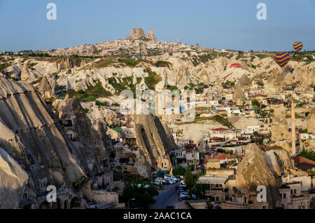 Berühmte Zentrum von Ballon fligths in Göreme, Kappadokien, Türkei. Stockfoto