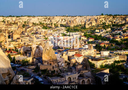 Berühmte Zentrum von Ballon fligths in Göreme, Kappadokien, Türkei. Stockfoto