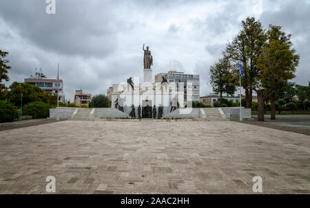 NICOSIA, Zypern - 22. MÄRZ 2017: Blick auf die Liberty Denkmal ist ein Denkmal in der Stadt Nicosia in Zypern Stockfoto