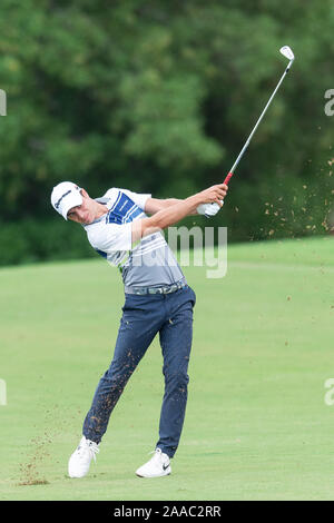 Dubai, VAE. Nov, 2019 21. Guido Migliozzii von Italien in Aktion in Runde 1 Während der DP World Tour Meisterschaft an der Jumeirah Golf Estates, Dubai, UAE am 21. November 2019. Foto von Grant Winter. Nur die redaktionelle Nutzung, eine Lizenz für die gewerbliche Nutzung erforderlich. Keine Verwendung in Wetten, Spiele oder einer einzelnen Verein/Liga/player Publikationen. Credit: UK Sport Pics Ltd/Alamy leben Nachrichten Stockfoto