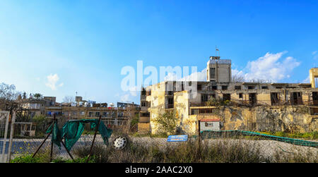 Un-Pufferzone (grüne Linie), die in Zypern in Nikosia. Stockfoto