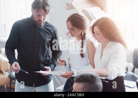 Design Team von jungen Menschen, Konzept der Ideenfindung Planung. Stockfoto
