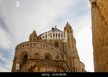 Jerusalem, Israel. 16 Mai, 2018. Blick auf die Abtei Dormitio am Rande der Jerusalemer Altstadt. Geleitet wird sie von der deutschen Benediktiner Pater Nikodemus Schnabel. Quelle: Stephan Schulz/dpa-Zentralbild/ZB/dpa/Alamy leben Nachrichten Stockfoto