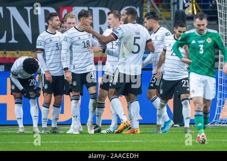 Goaljubel der deutschen Spielern nach dem Ziel auf 2:1 für Deutschland, Jubel, Jubeln, Jubeln, Freude, Jubel, Feiern, goaljubel, vollständige Abbildung, Fußball Laenderspiel, EM-Qualifikation, Gruppe C, Deutschland (GER) - Nordirland (NIR) 6:1, am 19.11.2019 in Frankfurt/Deutschland. € | Nutzung weltweit Stockfoto