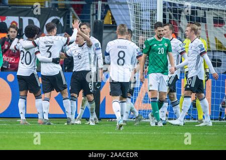 Goaljubel der deutschen Spielern nach dem Ziel auf 2:1 für Deutschland, Jubel, Jubeln, Jubeln, Freude, Jubel, Feiern, goaljubel, vollständige Abbildung, Fußball Laenderspiel, EM-Qualifikation, Gruppe C, Deutschland (GER) - Nordirland (NIR) 6:1, am 19.11.2019 in Frankfurt/Deutschland. € | Nutzung weltweit Stockfoto