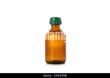Braunes Glas medizinische Flasche auf weißem Hintergrund Stockfoto