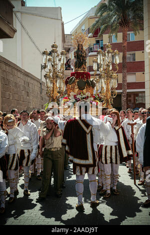 Spanien (Valencia) Algemesì Fest der Mare de Deu de la Salut: Madonna der Gesundheit in einer Prozession Stockfoto