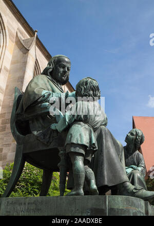 Denkmal von Christoph von Schmid (ne Johann Christoph Friedrich von Schmid), Dinkelsbühl, Franken, Bayern, Deutschland. Stockfoto