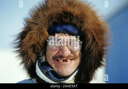 Inuit aus Nuiqsut im äussersten Norden Alaskas am Arktischen Ozean Novalja - Alaska Stockfoto