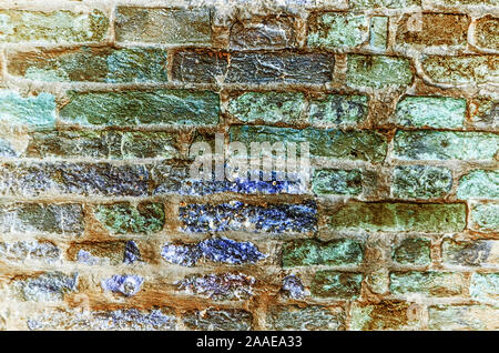 Blick auf die Straße - Mauer aus Stein und Stein Stockfoto