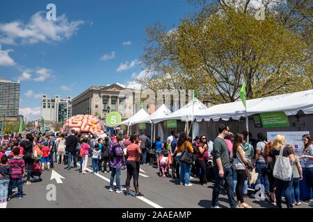 Philadelphia Science Festival auf dem Ben Franklin Allee vor dem Frankin Institut, Philadelphia, Pennsylvania, USA Stockfoto