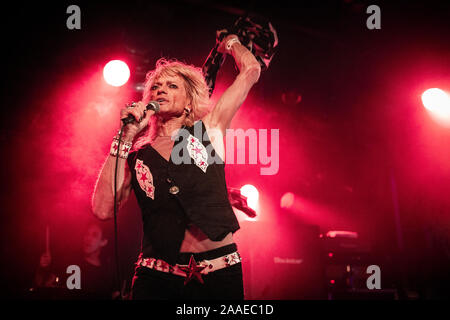 Oslo, Norwegen. 22., Oktober 2019. Die finnische Rock Musiker und Glam Rock Sänger Michael Monroe führt bei John Dee in Oslo leben. (Foto: Gonzales Foto - Terje Dokken). Stockfoto