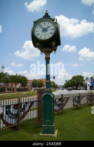 Im historischen Viertel vierseitige Uhr Stadt Dublin Georgia USA Stockfoto