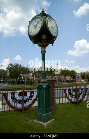 Im historischen Viertel vierseitige Uhr Stadt Dublin Georgia USA Stockfoto