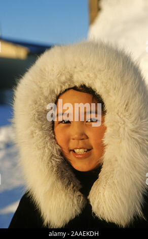 Inuit aus Nuiqsut im äussersten Norden Alaskas am Arktischen Ozean Novalja - Alaska Stockfoto