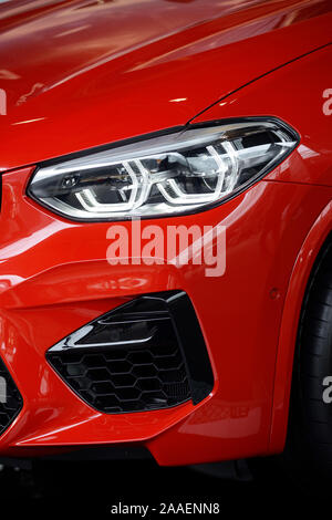 BMW X4 M Auto, Scheinwerfer LED Stockfoto