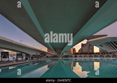 Stadt der Künste und Wissenschaften in den frühen Morgen, von Calatrava, Valencia, Spanien, für Stockfoto