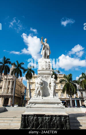 Denkmal der berühmten kubanischen Dichter, Schriftsteller, nationalistischen Führer José Martí in Parque Central zu ehren, die Altstadt von Havanna Stockfoto