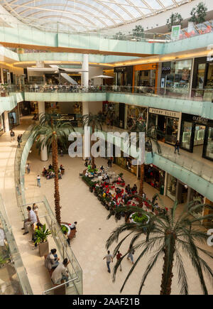 Einkaufszentrum Agora Mall in der Dominikanischen Republik von Santo Domingo Stockfoto