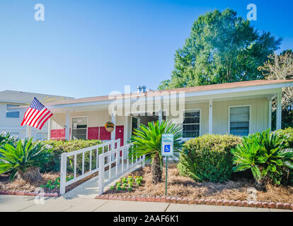 Das Büro im Four Seasons Apartments ist dargestellt in Mobile, Alabama. Der Apartment Komplex ist von Sealy Verwaltungsgesellschaft verwaltet. Stockfoto