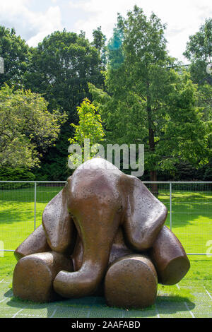Baby Ashes Skandal Baby Elephant Sculpture, Princes Street Gardens, Edinburgh Stockfoto
