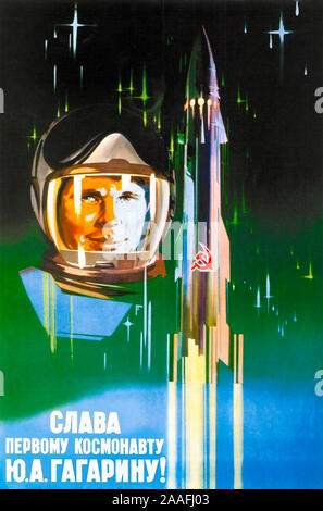 Juri Gagarin (1934-1968), sowjetischer Pilot und Kosmonauten auf einem Plakat 1961 - Lang lebe Yuri Gagarin! Stockfoto