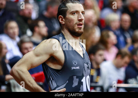 Oldenburg, Deutschland, 20. November 2019: Andres Toto Forray während des Spiels EWE Baskets Oldenburg vs Aquila Korb Trento im Kleinen EWE Arena. Stockfoto