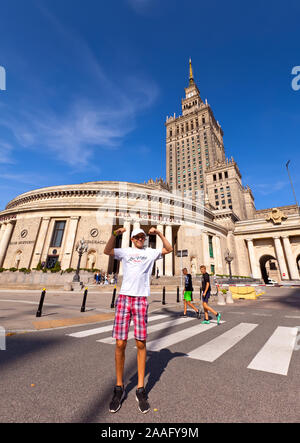 Fotos in der Hauptstadt von Polen Warschau auf einem hellen, sonnigen Tag im August getroffen Stockfoto