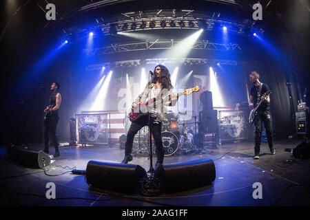 Fontaneto d'Agogna Italien. 21. November 2019. Die englische Rockband HOLLOWSTAR führt live auf der Bühne am Phänomen Eröffnung der Show von Skid Row. Stockfoto