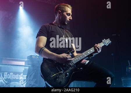 Fontaneto d'Agogna Italien. 21. November 2019. Die englische Rockband HOLLOWSTAR führt live auf der Bühne am Phänomen Eröffnung der Show von Skid Row. Stockfoto