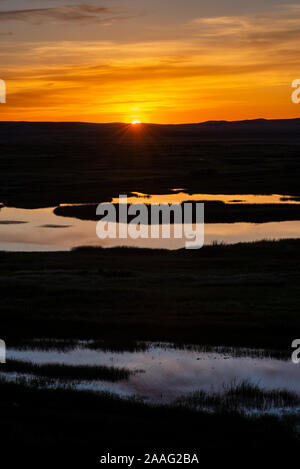 Buena Vista Teich bei Sonnenuntergang, Malheur National Wildlife Refuge, Oregon. Stockfoto