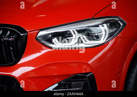 BMW X4 M Auto, Scheinwerfer LED Stockfoto