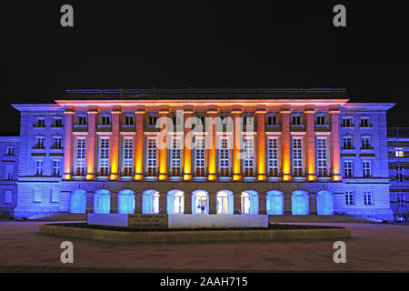 Ernst-reuter-Haus, Straße des 17. Juni, Berlin, Deutschland, Europa, illuminiert zum Festival of Lights 2009, Nachtaufnahme Stockfoto