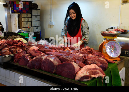 Typischer für Fleisch mit dem Banzaan frische Markt Stand, Patong Beach, Phuket, Thailand Stockfoto