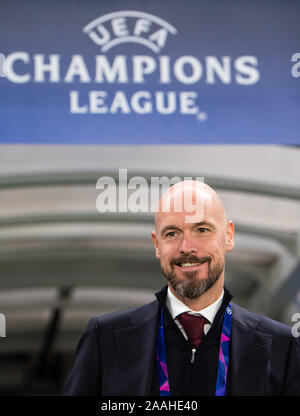 LONDON, ENGLAND - 05. NOVEMBER: Manager Erik 10 Hag des AFC Ajax während der UEFA Champions League Gruppe H Match zwischen dem FC Chelsea und dem AFC Ajax an Stam Stockfoto