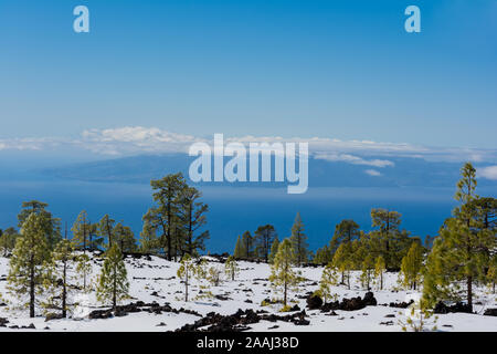 Schnee in den Bergen Stockfoto