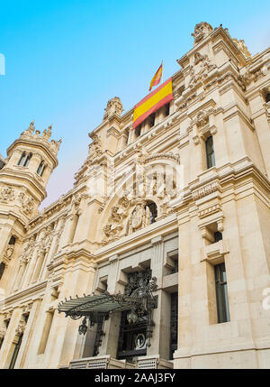 Die Hauptfassade des Stadt Rates von Madrid, Kommunikation Palace, bei Cibeles Square entfernt. Madrid, Spanien. Stockfoto