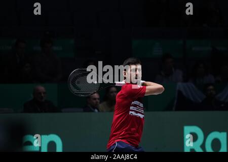 Madrid, Spanien. 22 Nov, 2019. Madrid Spanien; 22/11/2019. - Novak Djokovic aus Serbien Nationalmannschaft vs Karen Khachanov der Russischen Nationalmannschaft im Viertelfinale des Davis Cup Tennis an der Magic Box in Madrid statt. David/Cordon drücken Sie Credit: CORDON PRESSE/Alamy leben Nachrichten Stockfoto