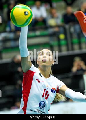 Treviso, Italien. 19 Nov, 2019. ayshan abdulazimova (Budapest) während Carraro Imoco Conegliano vs Vasas Obuda Budapest, Volleyball Champions League Frauen in Treviso, Italien, 19. November 2019 Credit: Unabhängige Fotoagentur/Alamy leben Nachrichten Stockfoto