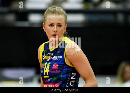 Treviso, Italien. 19 Nov, 2019. Joanna wolosz (conegliano) während Carraro Imoco Conegliano vs Vasas Obuda Budapest, Volleyball Champions League Frauen in Treviso, Italien, 19. November 2019 Credit: Unabhängige Fotoagentur/Alamy leben Nachrichten Stockfoto